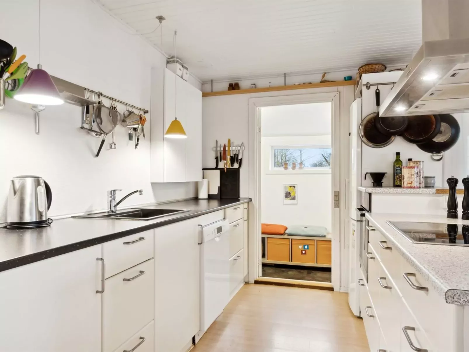 "Henryette" - 1.5km from the sea-Binnen