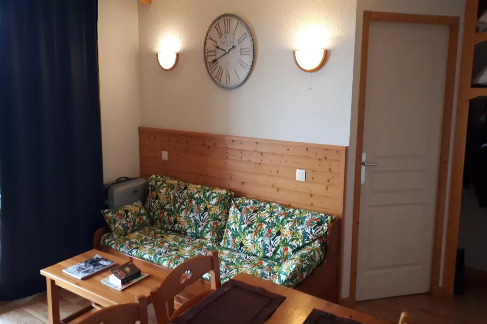 Vercors 1 035-FAMILLE & MONTAGNE appart. 6 pers-Woonkamer
