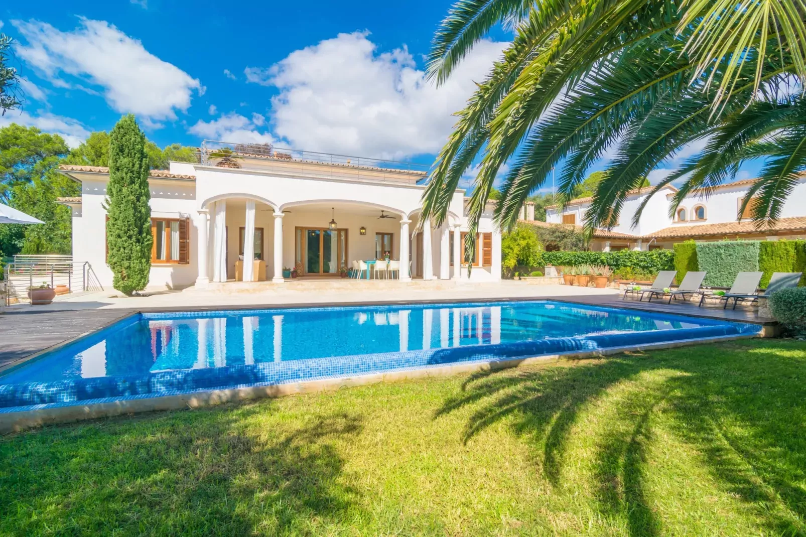 Villa Murta-Buitenkant zomer