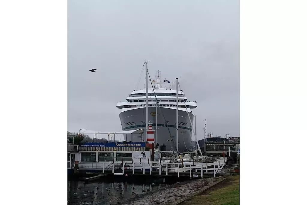 384499-Niet-getagd