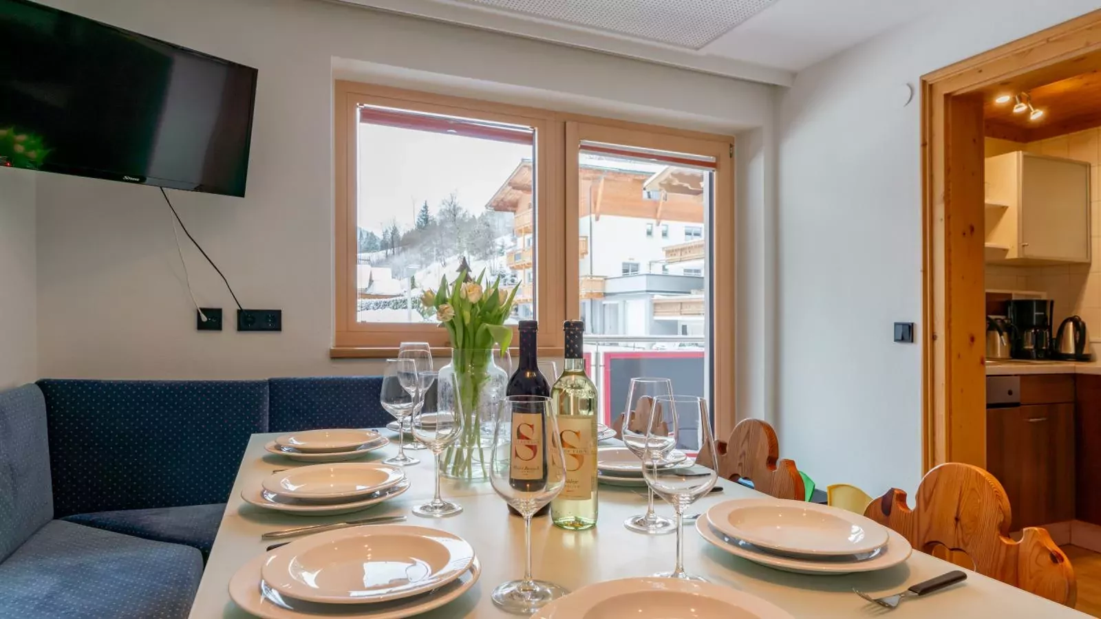 Residenz am Erzbach Top 2A-Eetkamer