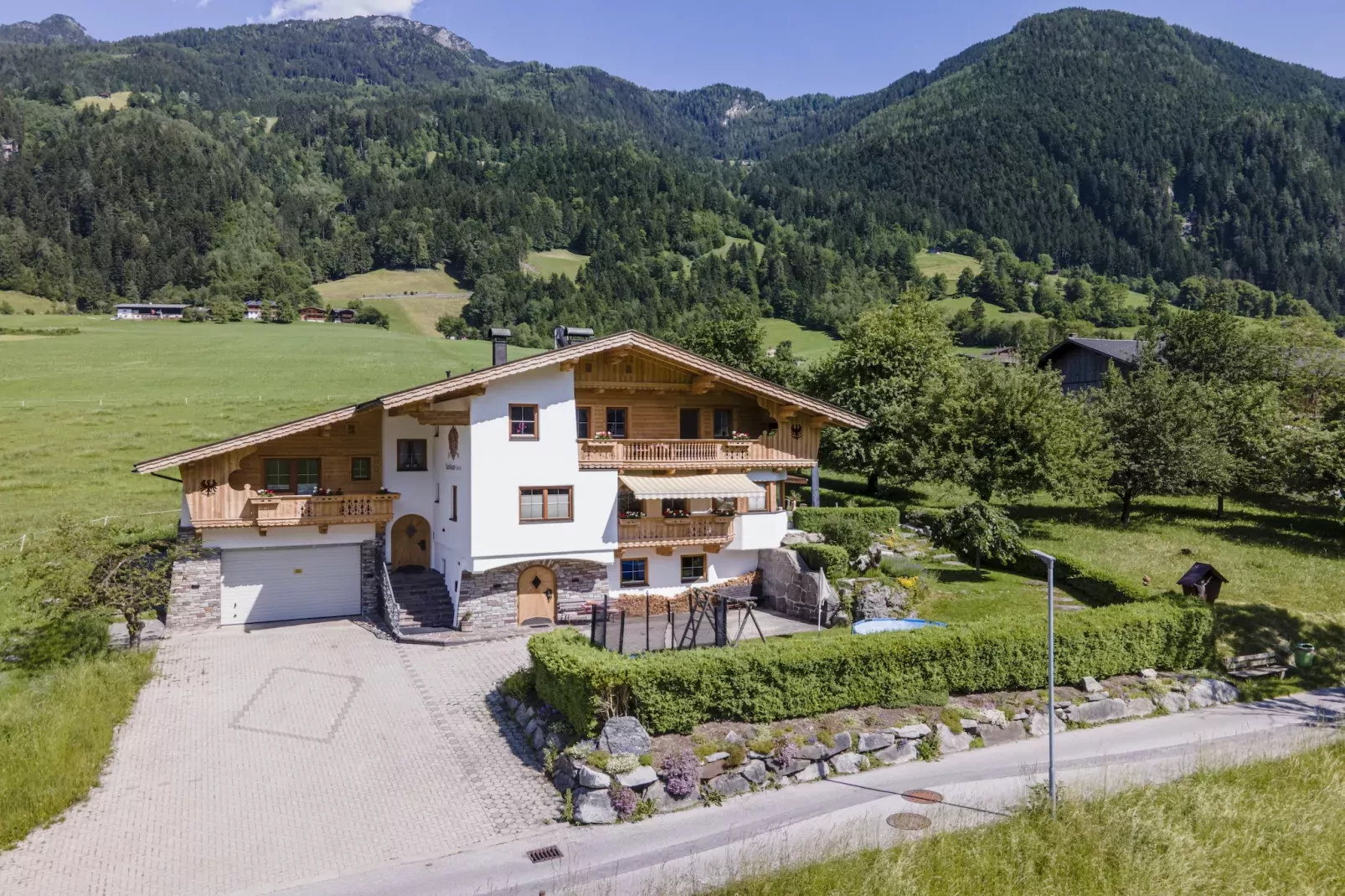 Exklusive Ferienwohnung mit Whirlpool