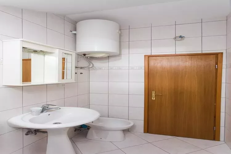 Apartments Villa Maslina - Two Bedroom Apartment with Terrace and Garden View-Slaapkamer