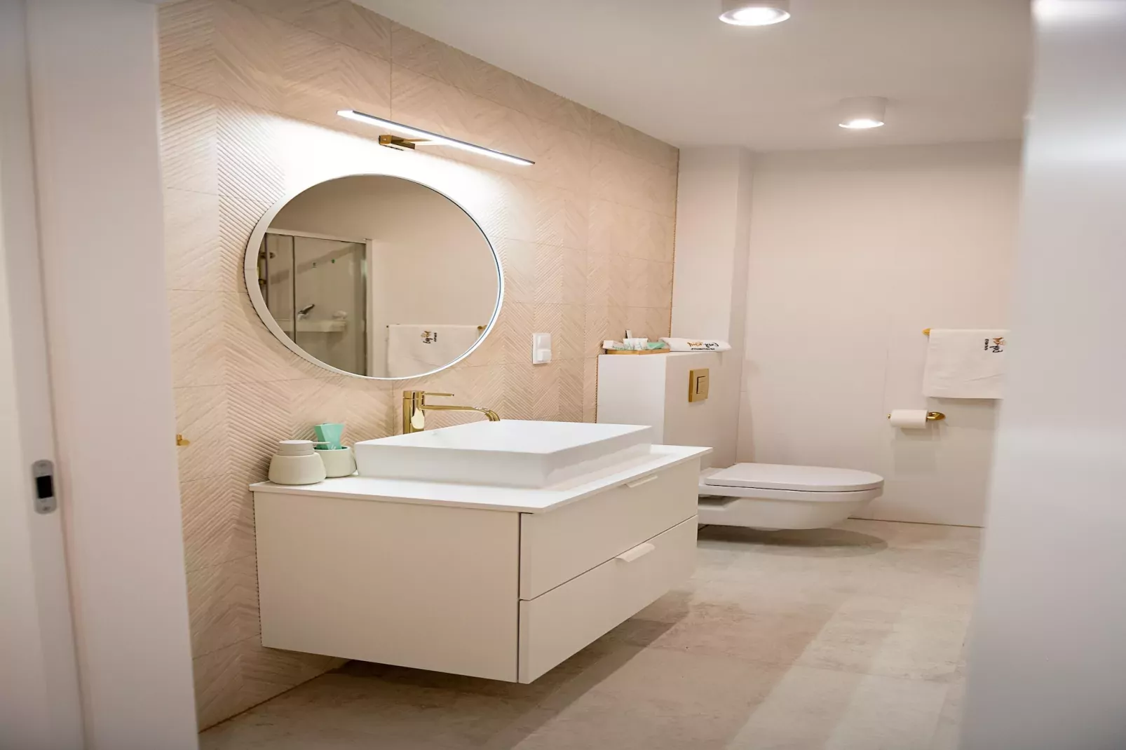 Apartament Powst Wlkp 16C/9 Pobierowo-Badkamer