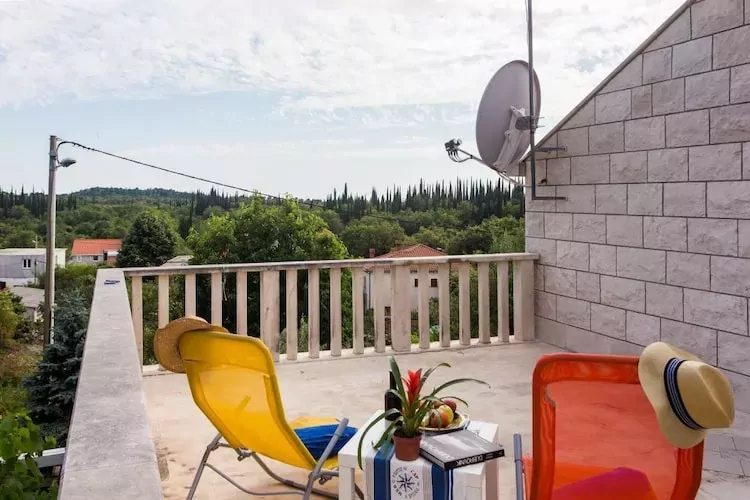 Apartments Villa Maslina - Two Bedroom Apartment with Terrace and Garden View-Terras