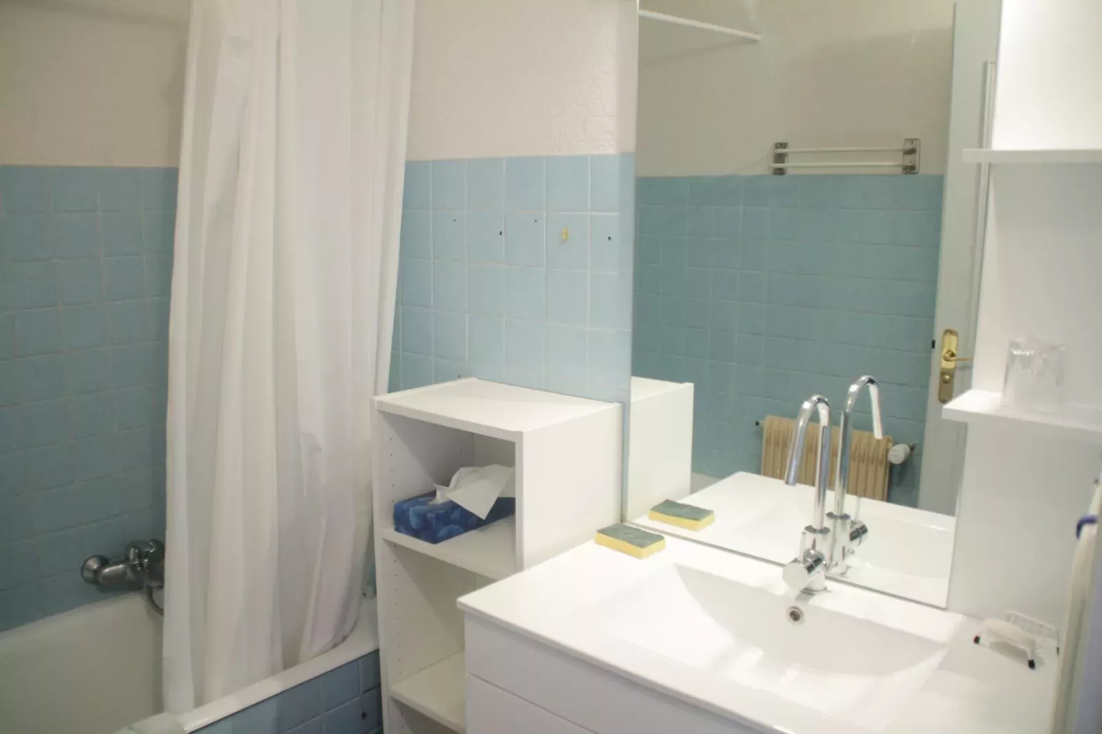 Castel des Neiges CSA4 CENTRE & VIEW  6 Pers.-Badkamer