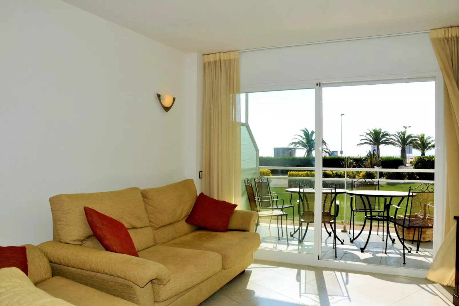 MEDES PLATJA BX-1