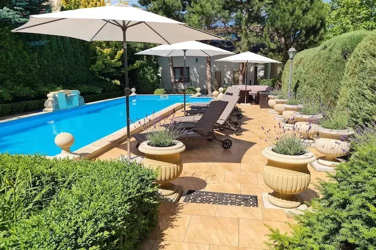 pool