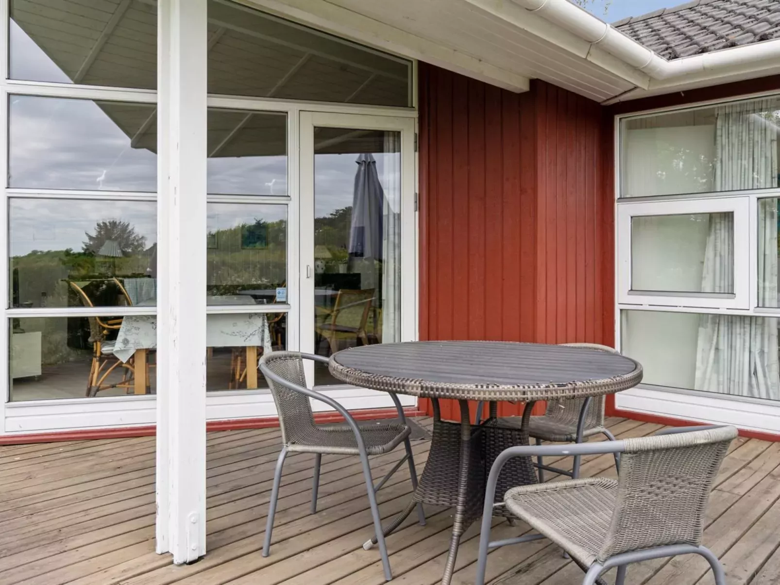"Hjalmine" - 225m from the sea-Buiten