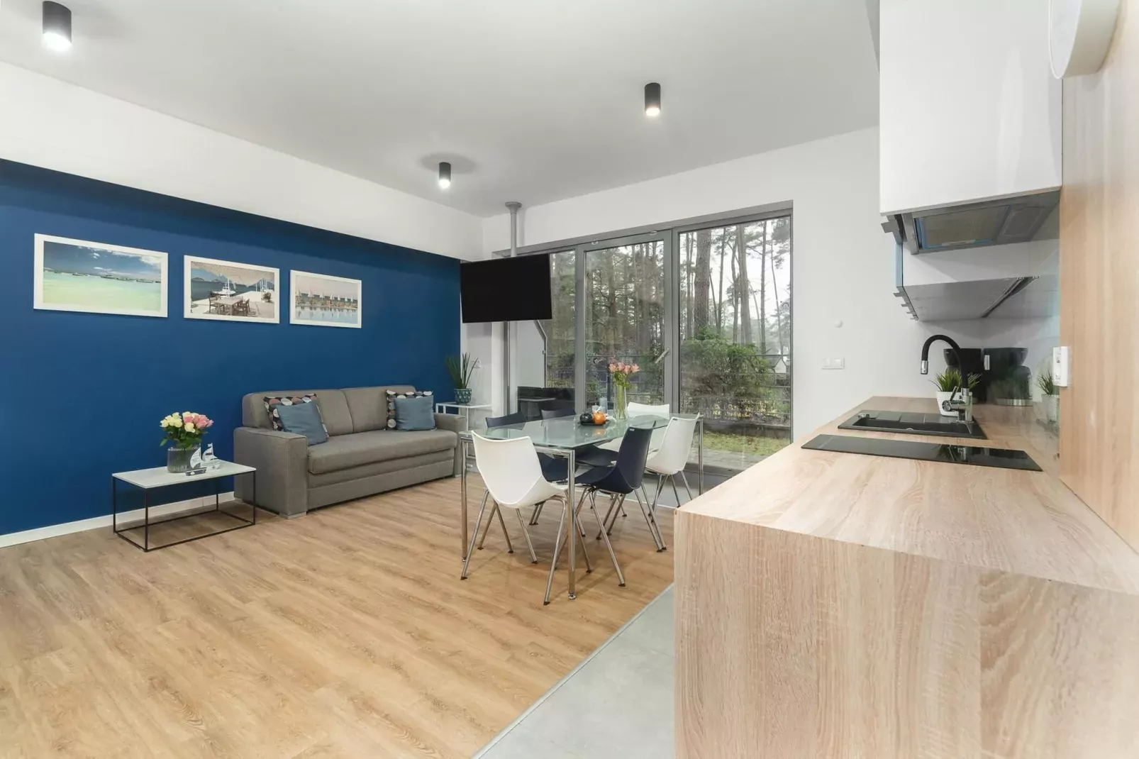 Apartament 2-pokojowy dla 6 osób Grunwaldzka 12c4 Pobierowo-Eetkamer