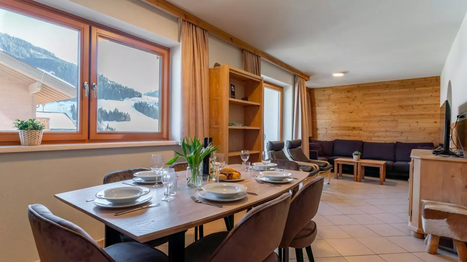 Panoramablick Ski in - Ski out-Eetkamer