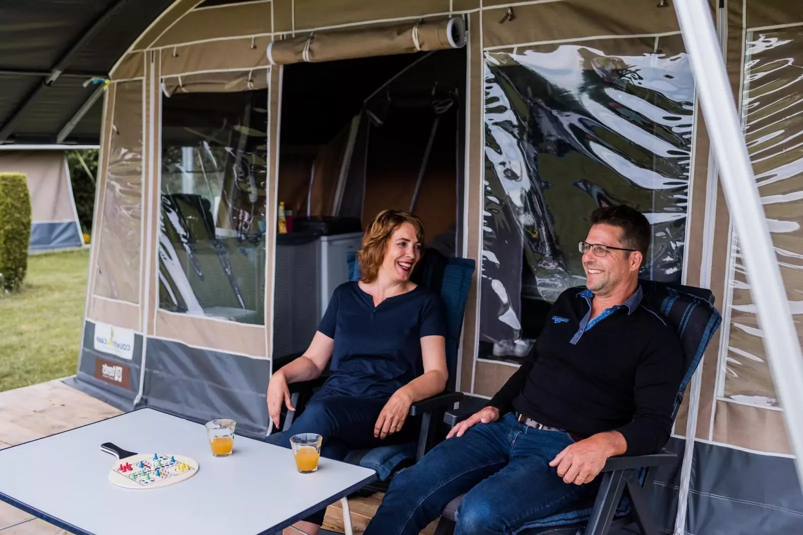 Camping Strandheem 1-Buitenkant zomer
