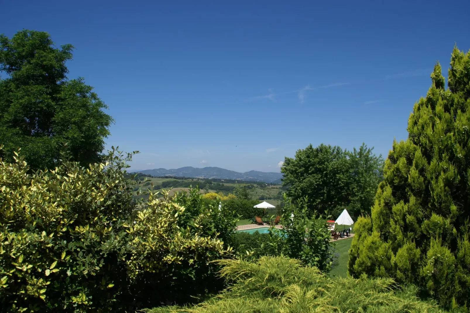 Podere Montone Fienile-Uitzicht zomer