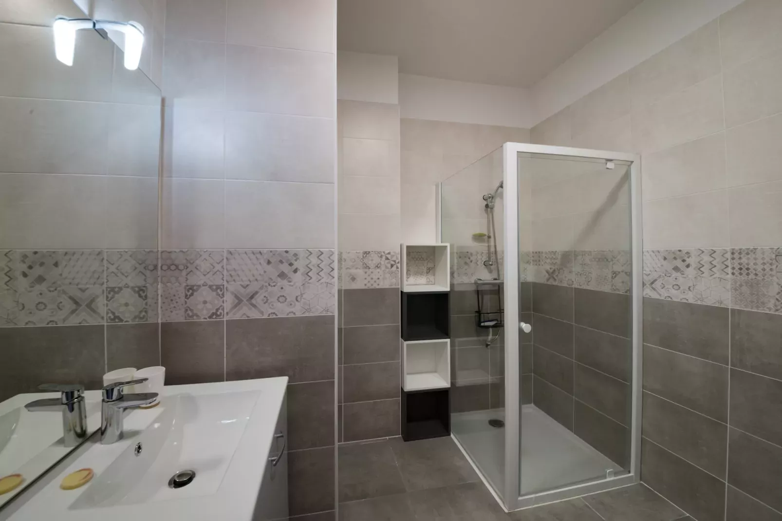 AR RANNDI - Porspoder-Badkamer