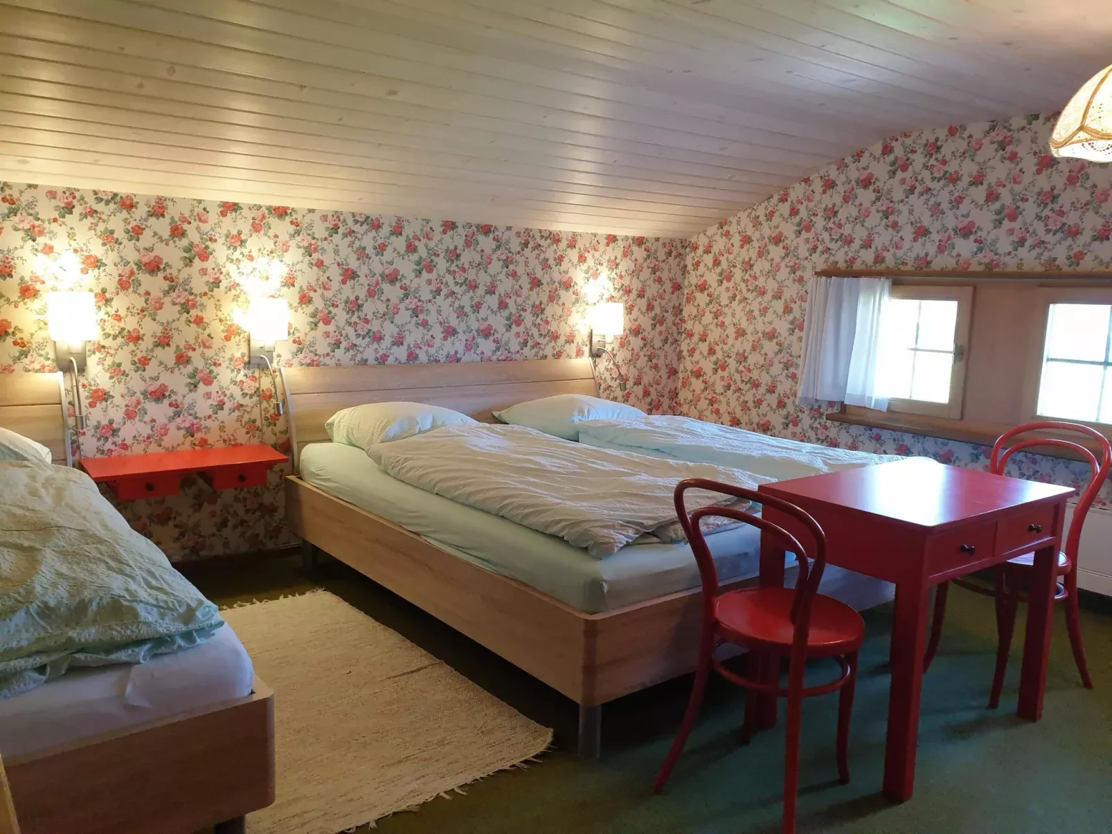 Aerneli, Chalet-Binnen
