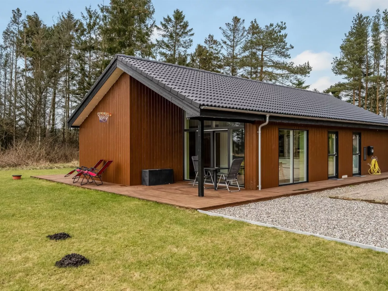 "Herwarth" - 2.3km from the sea