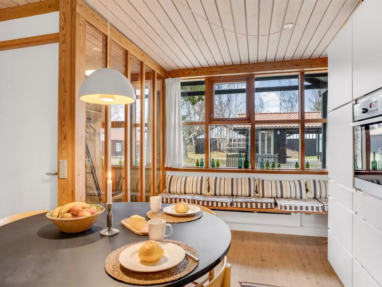 "Hinda" - 200m from the sea-Binnen