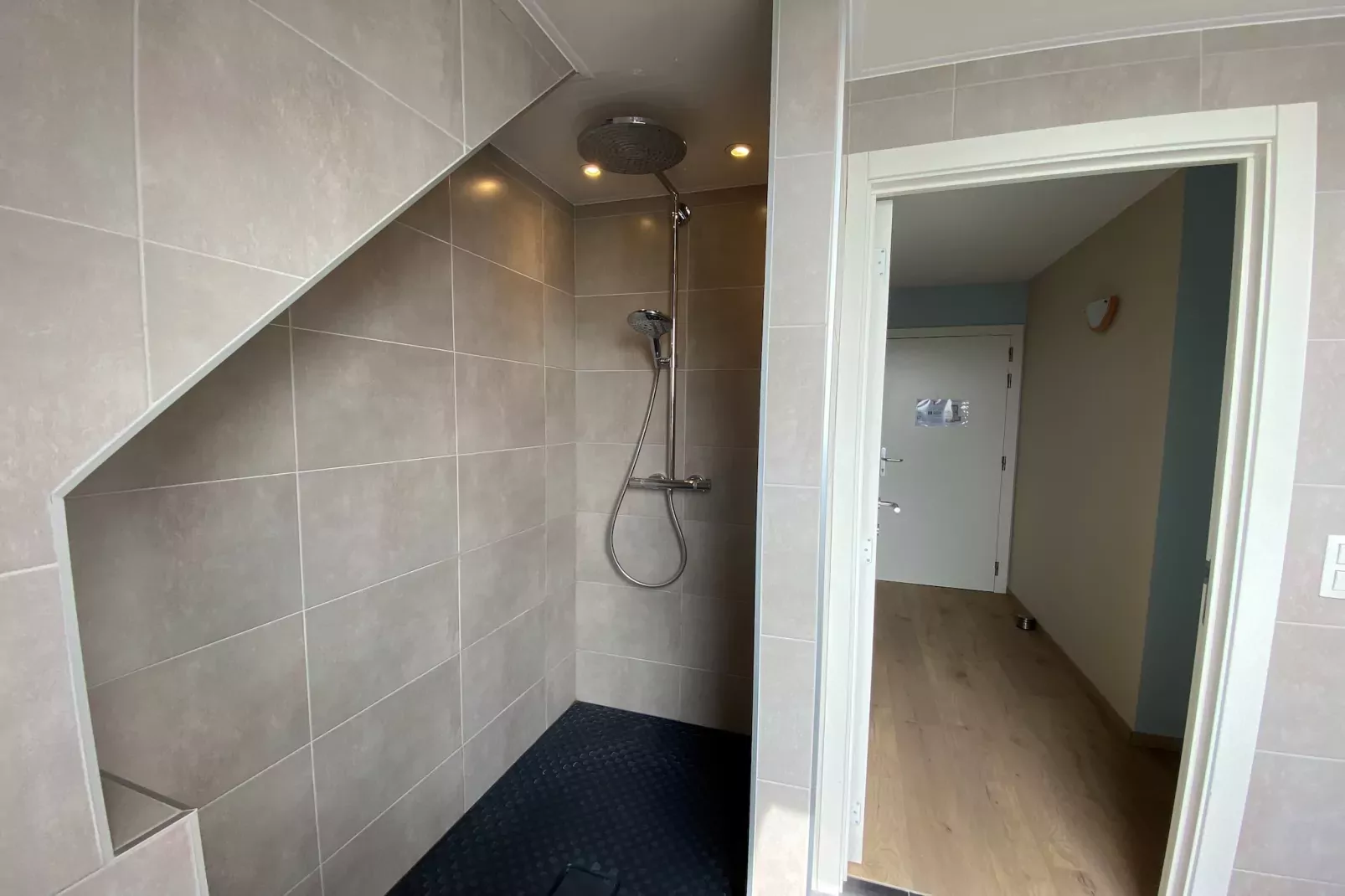 APOLLO 9 0901GAR-Badkamer