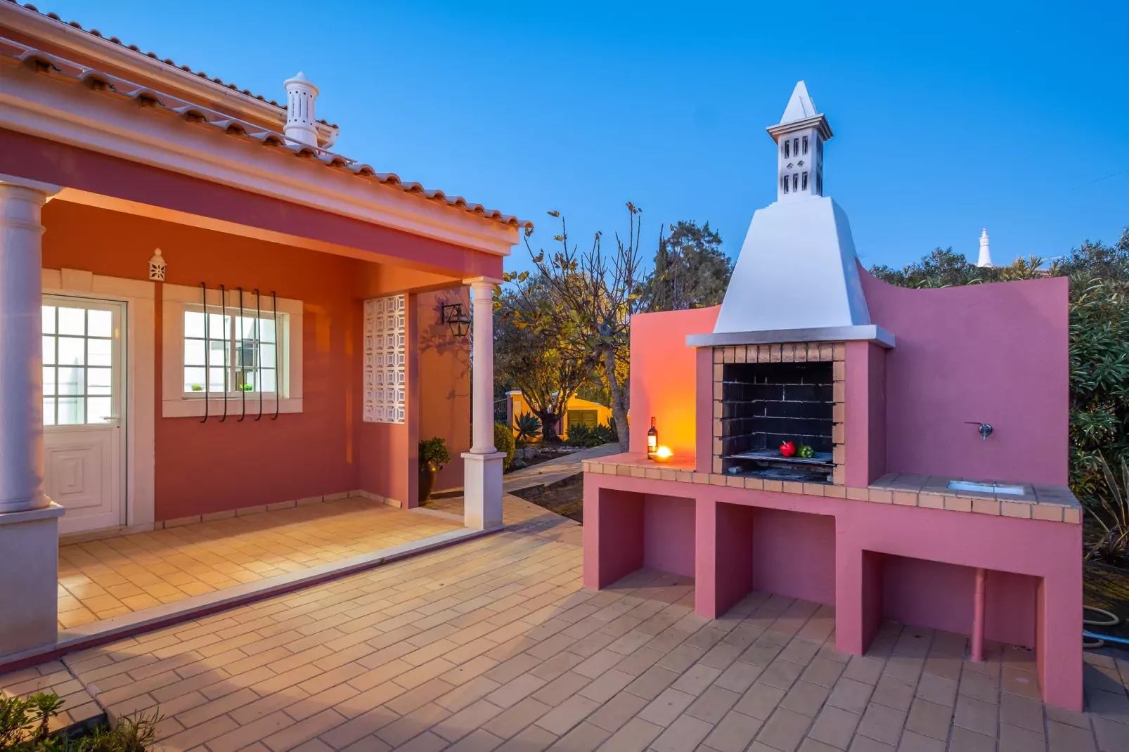 Villa Sunrise-Buitenkant zomer