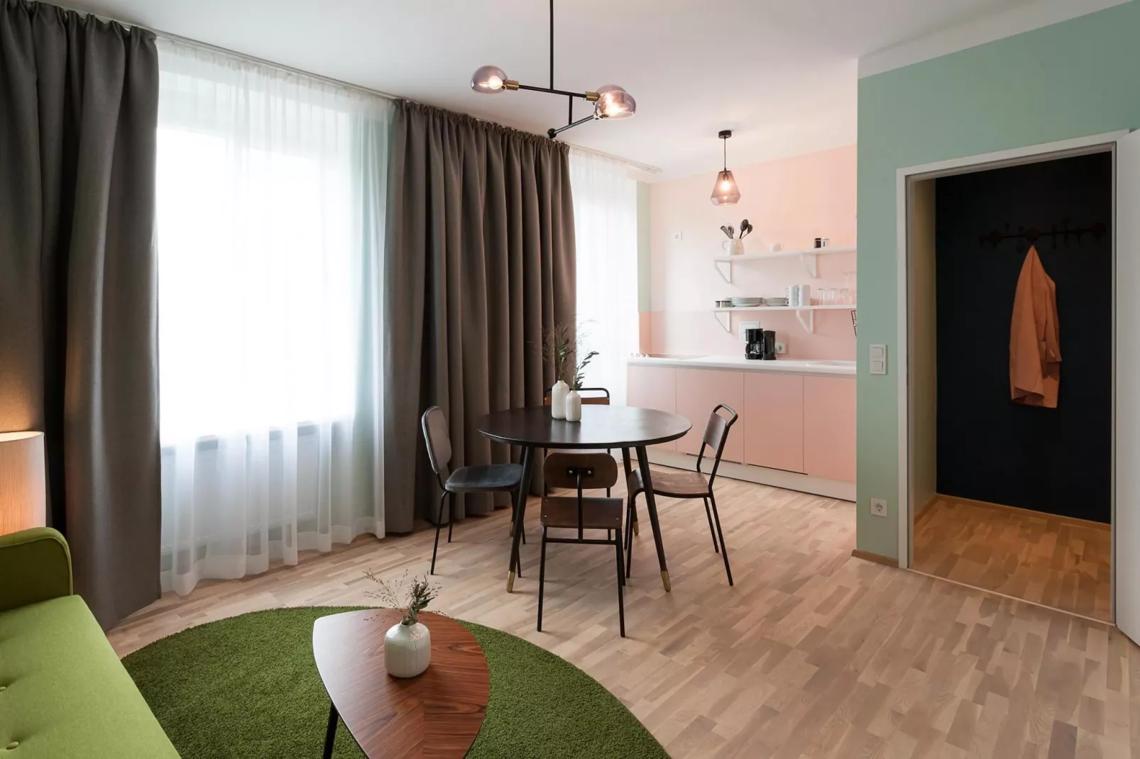 URBANAUTS FLATS Cubertia-Woonkamer