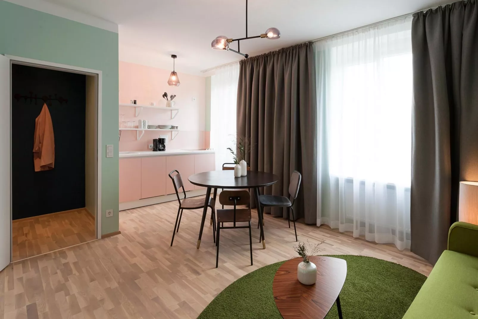 URBANAUTS FLATS Cubertia-Woonkamer