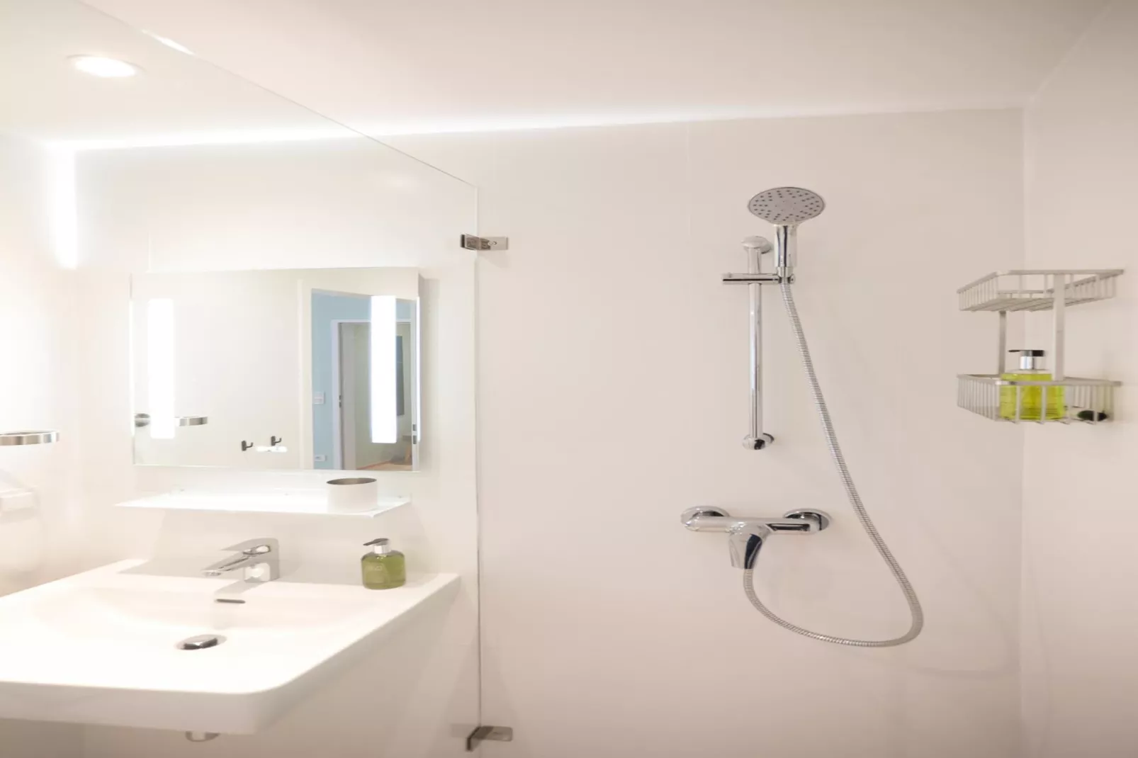 URBANAUTS FLATS Cubertia-Badkamer
