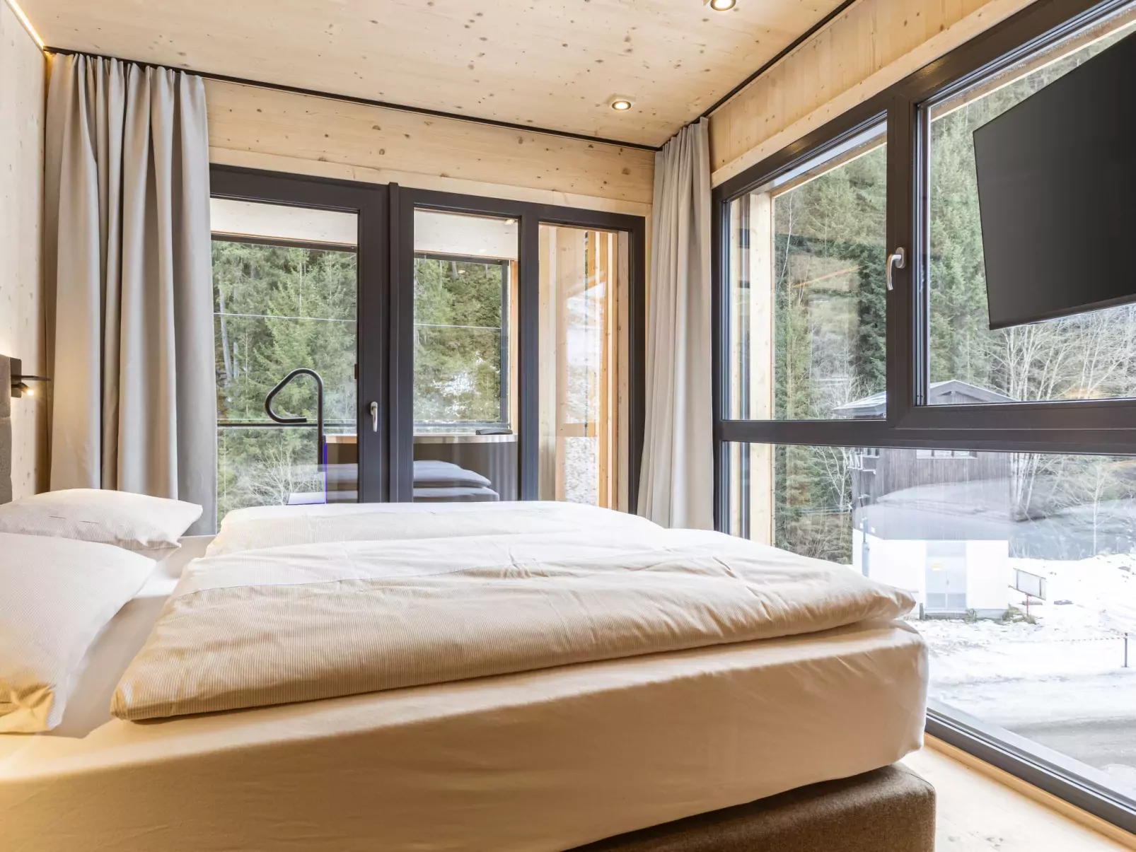 Premium Suite mit 2 SZ & Mini-Spa-Binnen