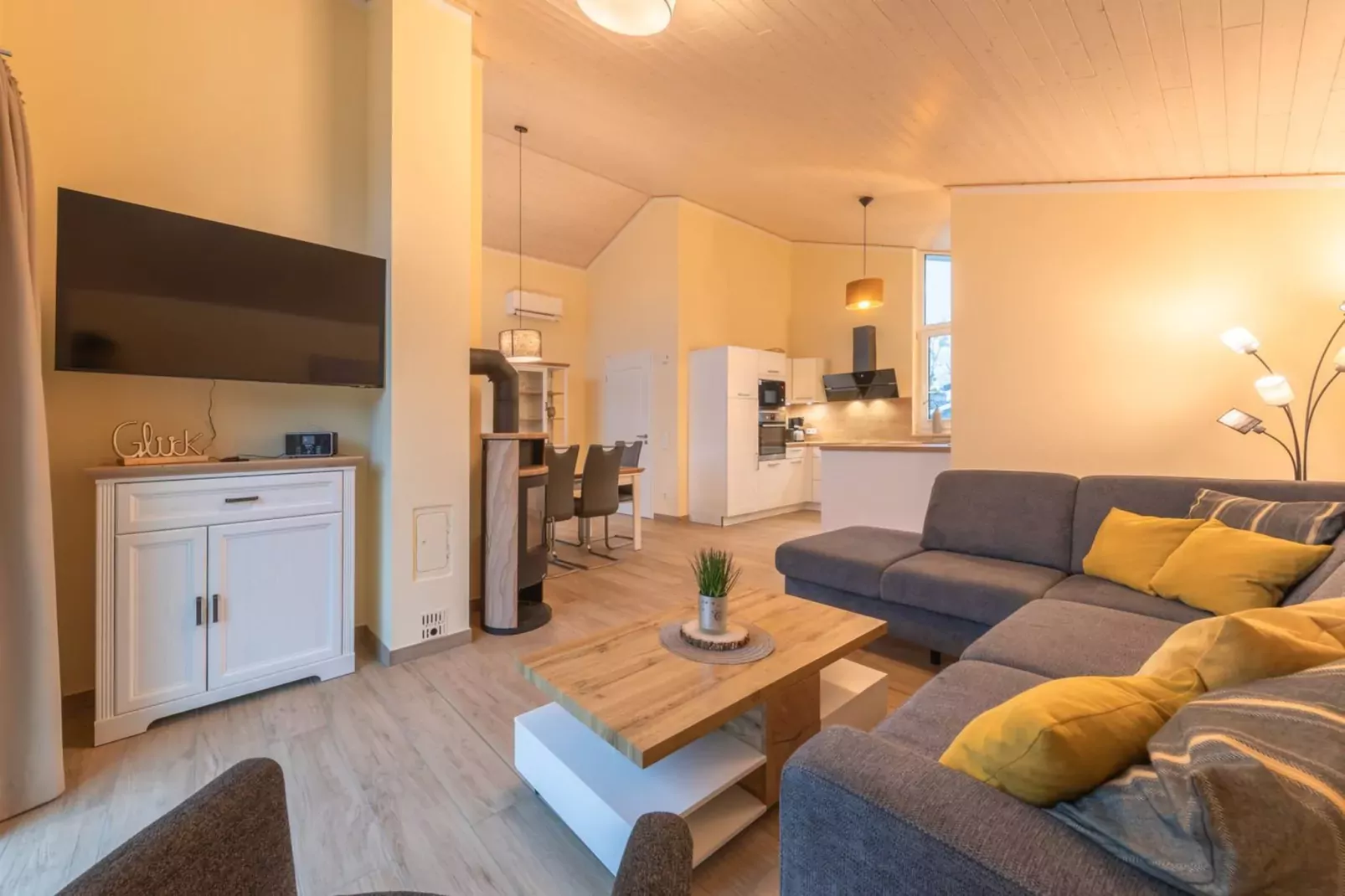 FH Seeschwalbe 331-Woonkamer
