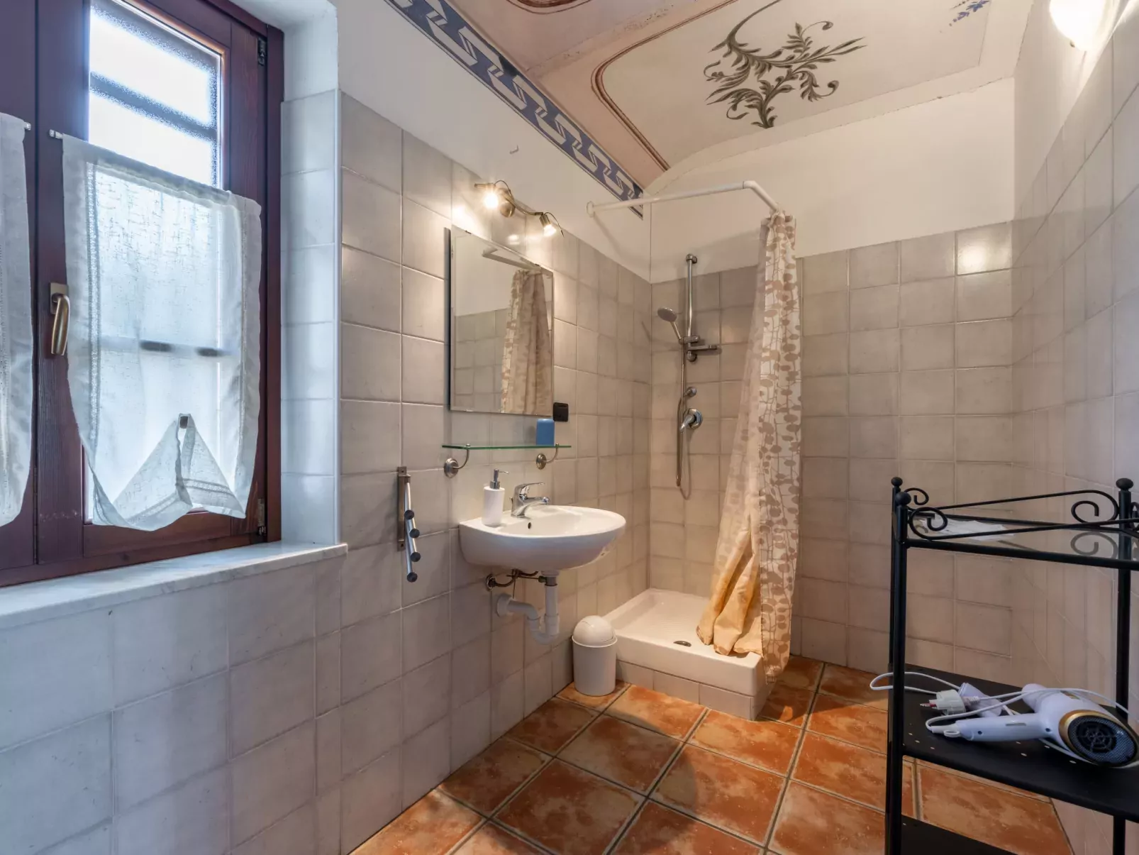 Relais San Desiderio-Binnen