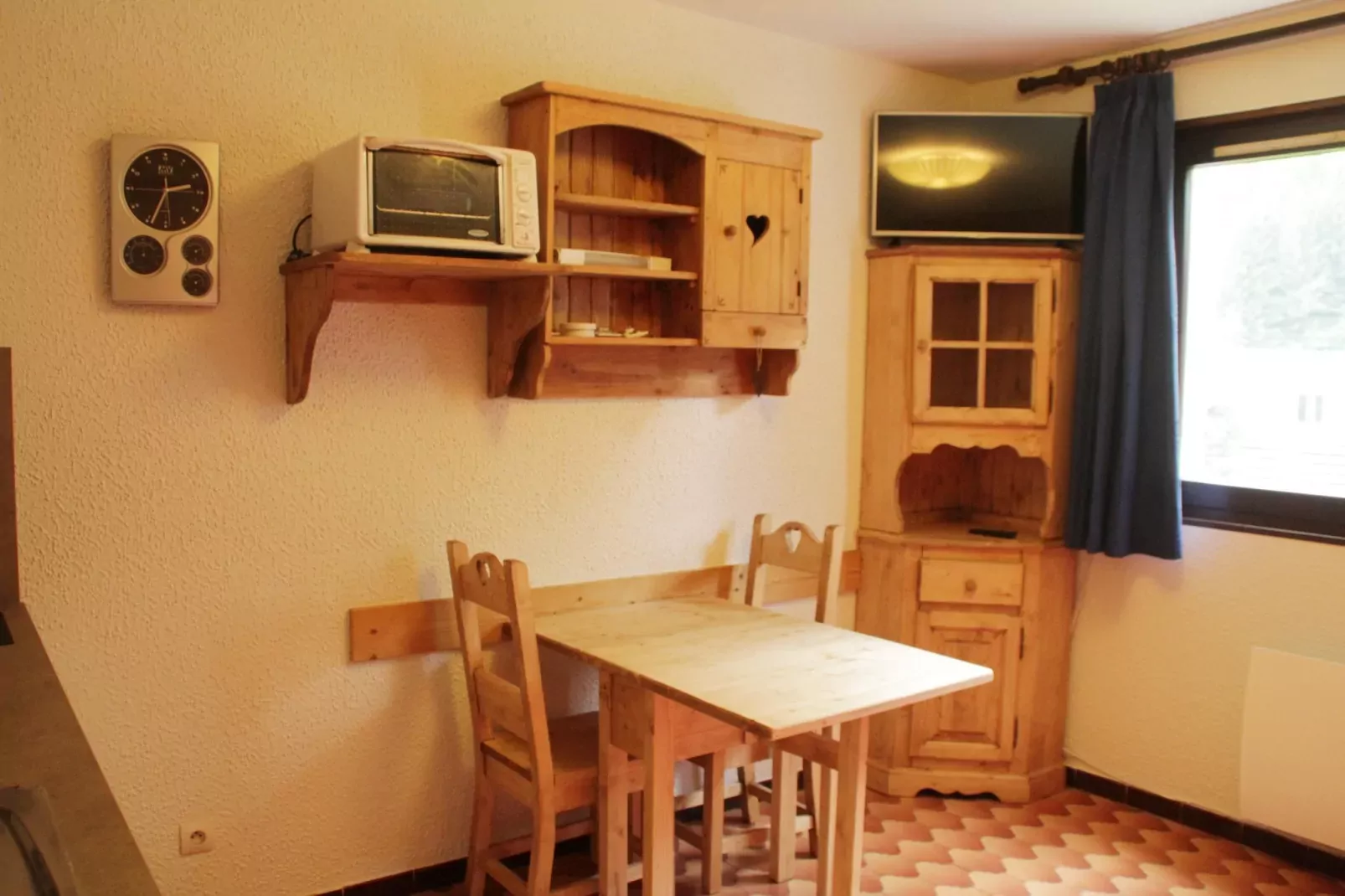 Mont de Grange MGB141 NATURE & ESCAPE 2 pers.-Eetkamer