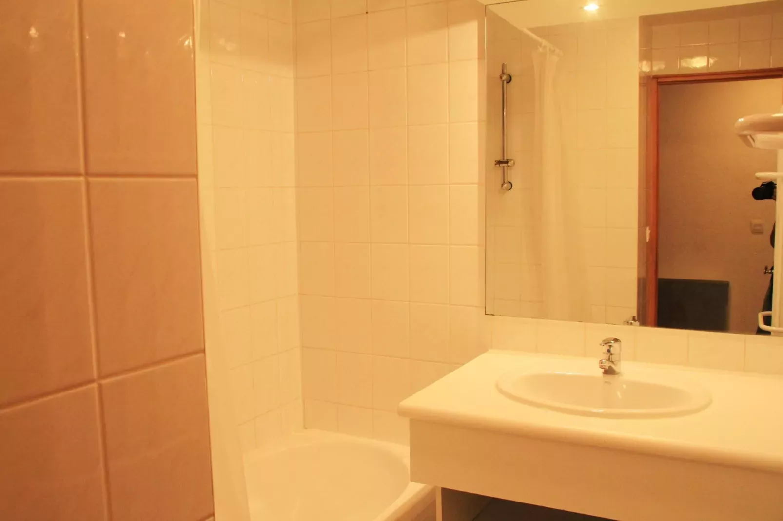 SABOT DE VENUS  SA8 TELECABINE & SPACIOUS 7 Pers.-Badkamer