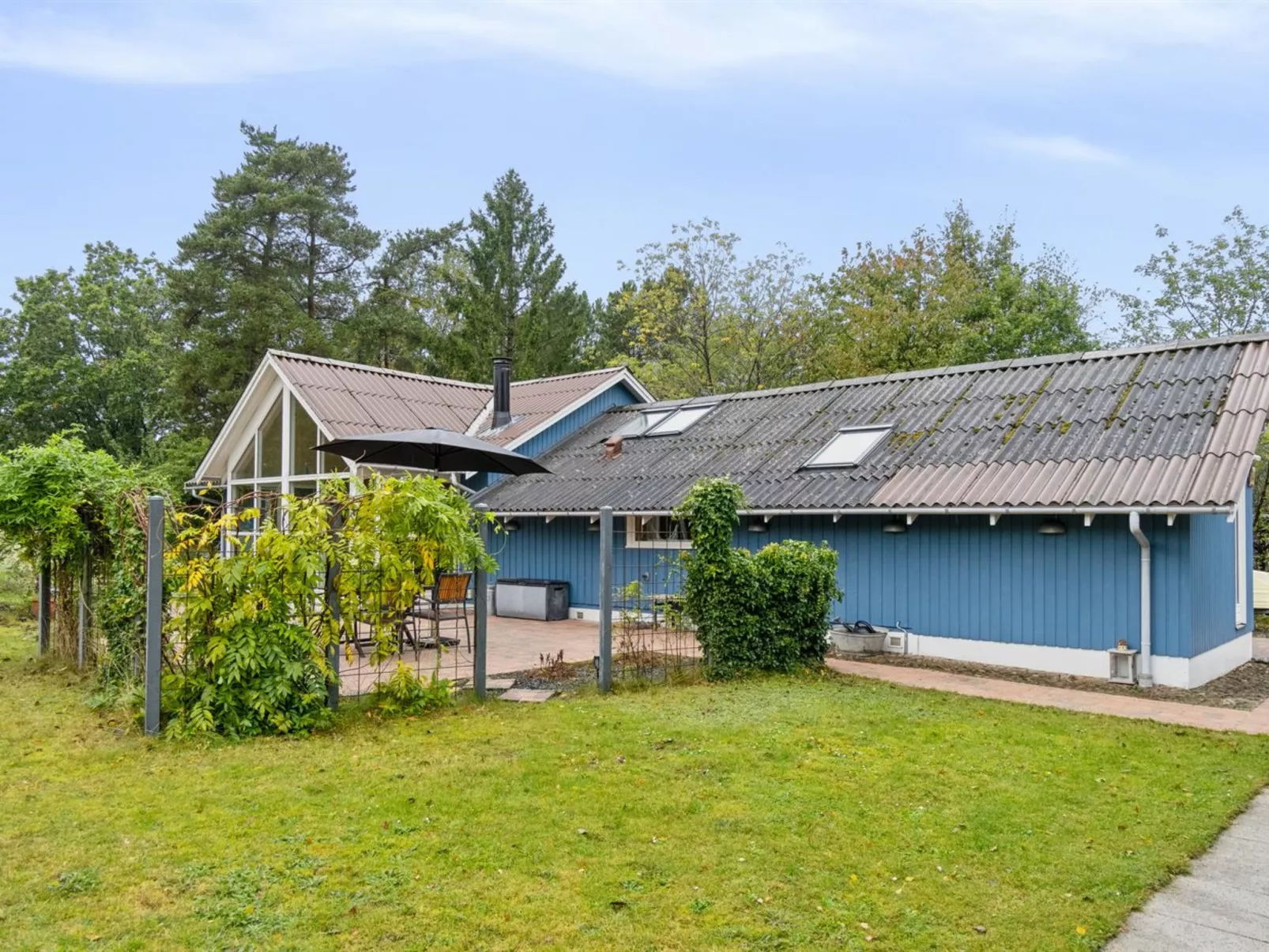 "Akule" - 6km from the sea