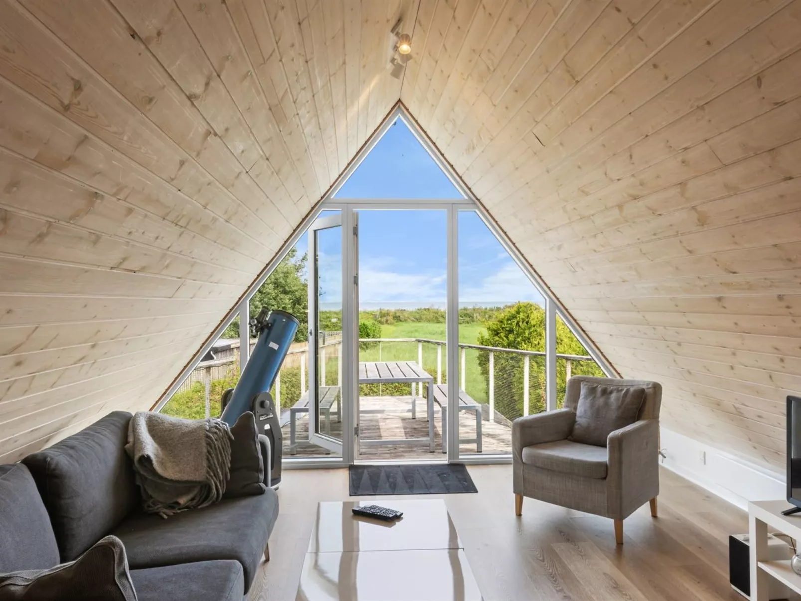 "Næwe" - 100m from the sea