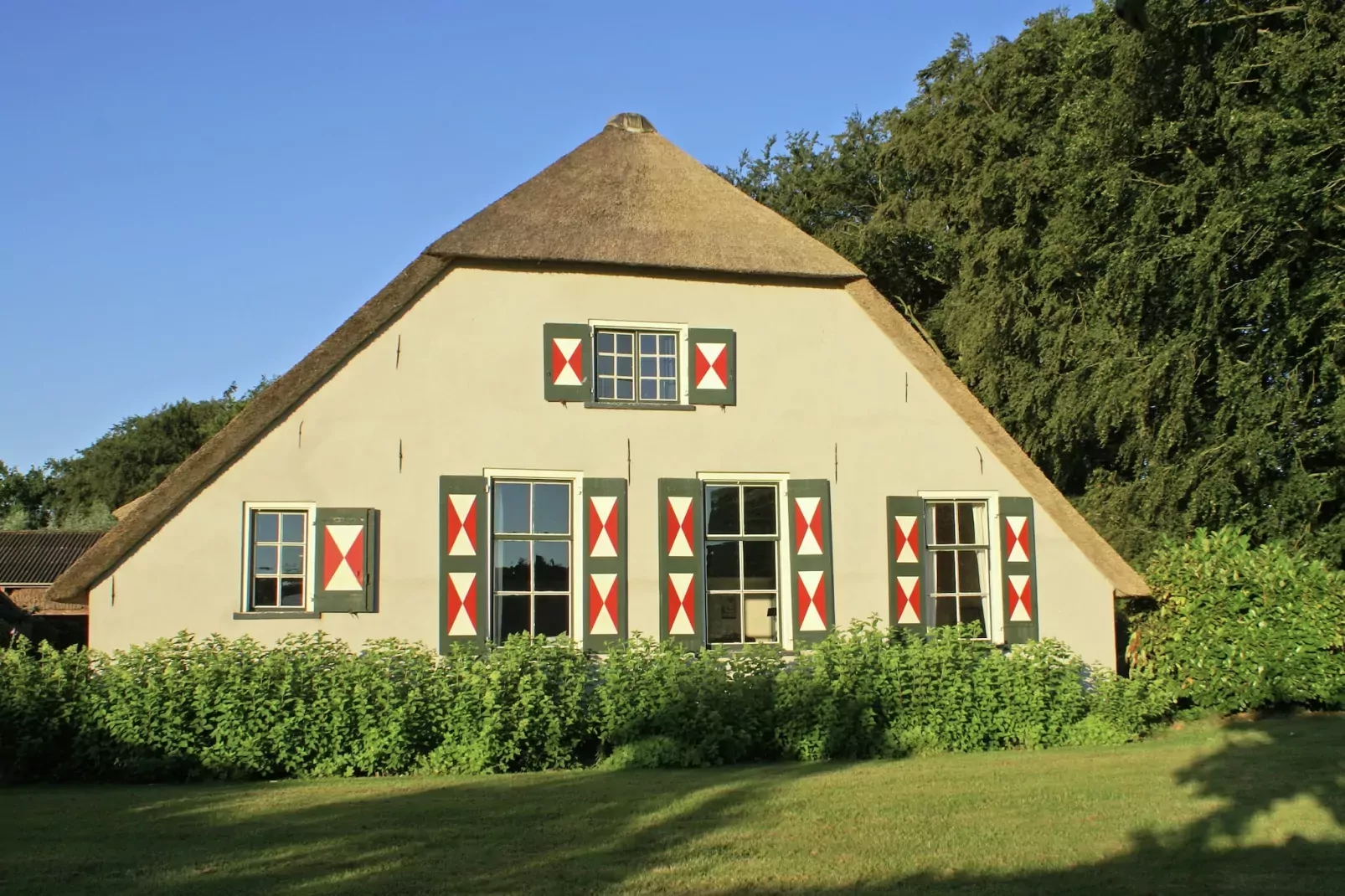 Hofstede Groot Blankenstein-Image-tags.