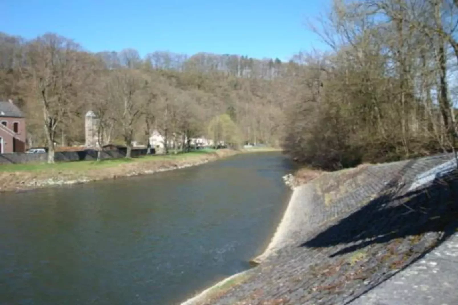 Vue sur Ourthe-Gebieden zomer 20km