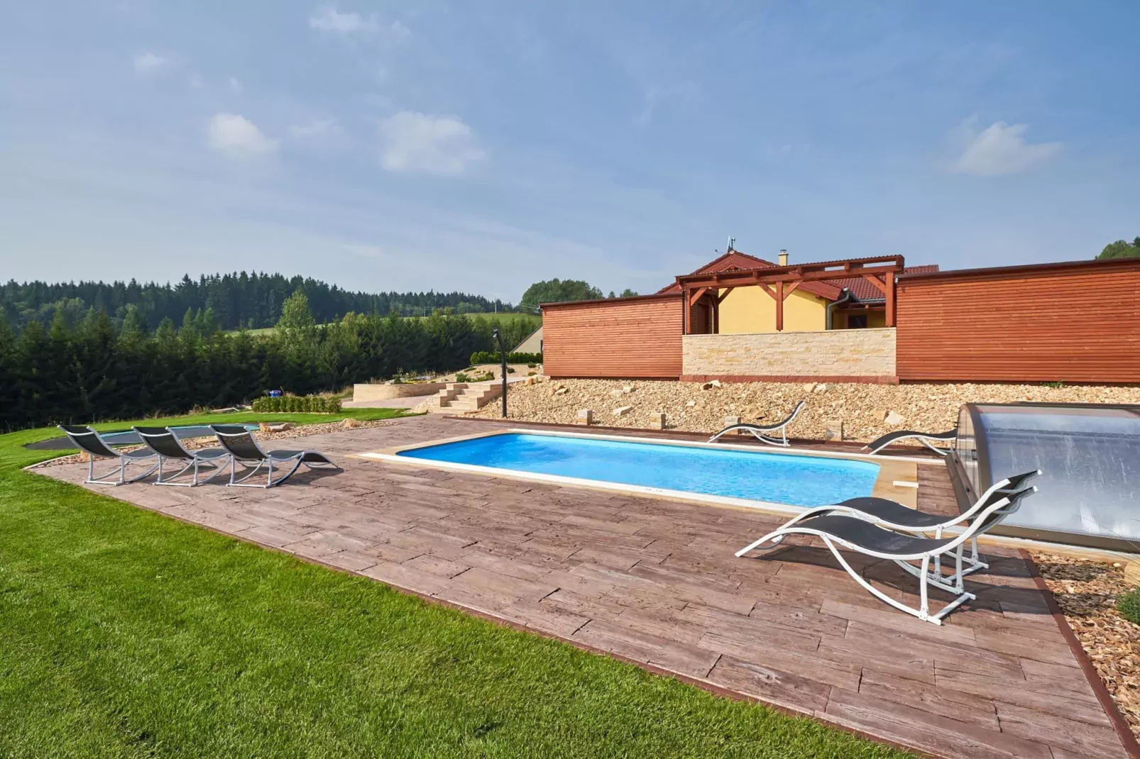 poolofhouse