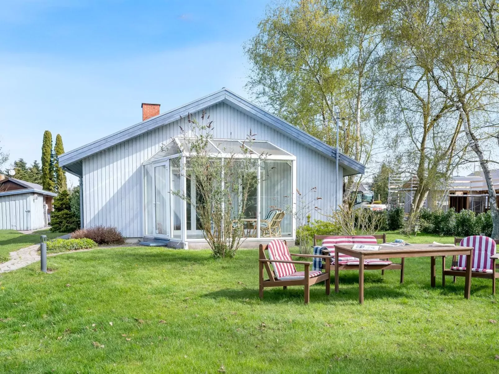 "Hane" - 750m from the sea