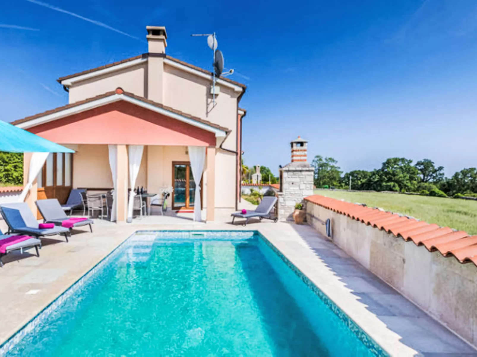Casa Manera
