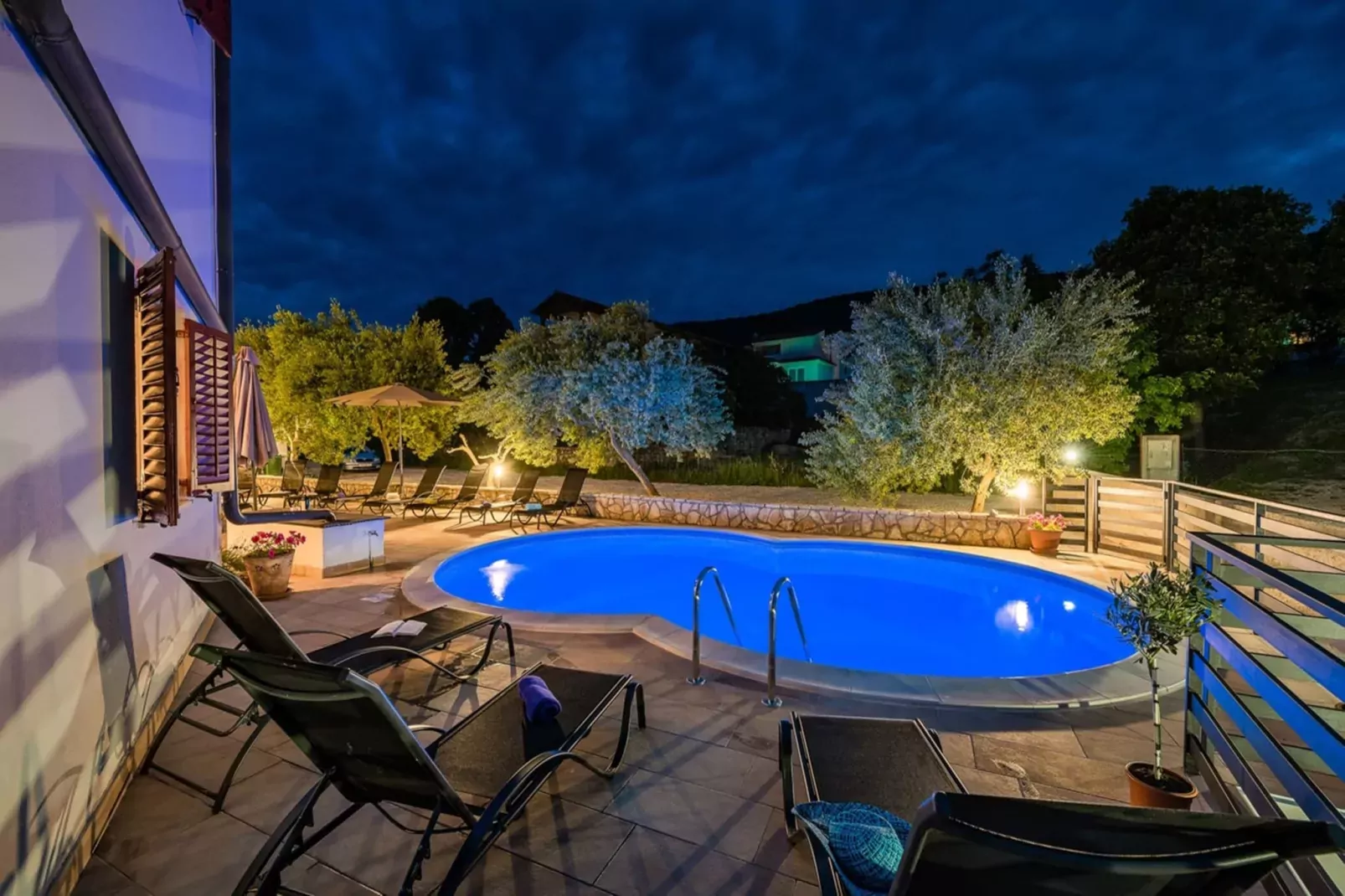 poolofhouse