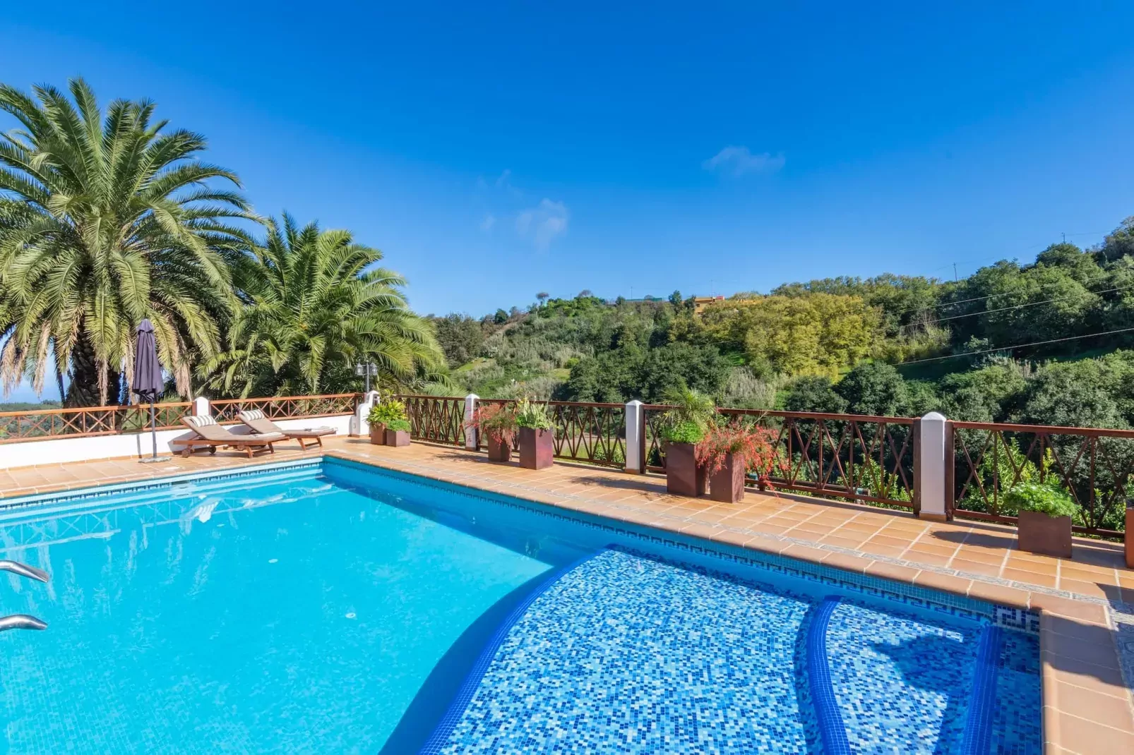 poolofhouse