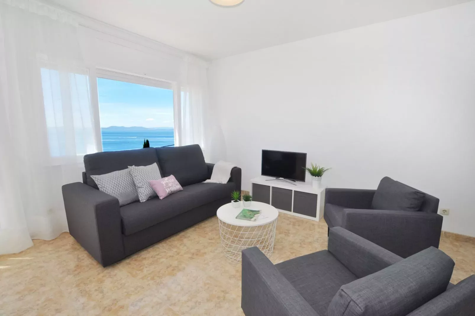 1172 CANYELLES vista Mar