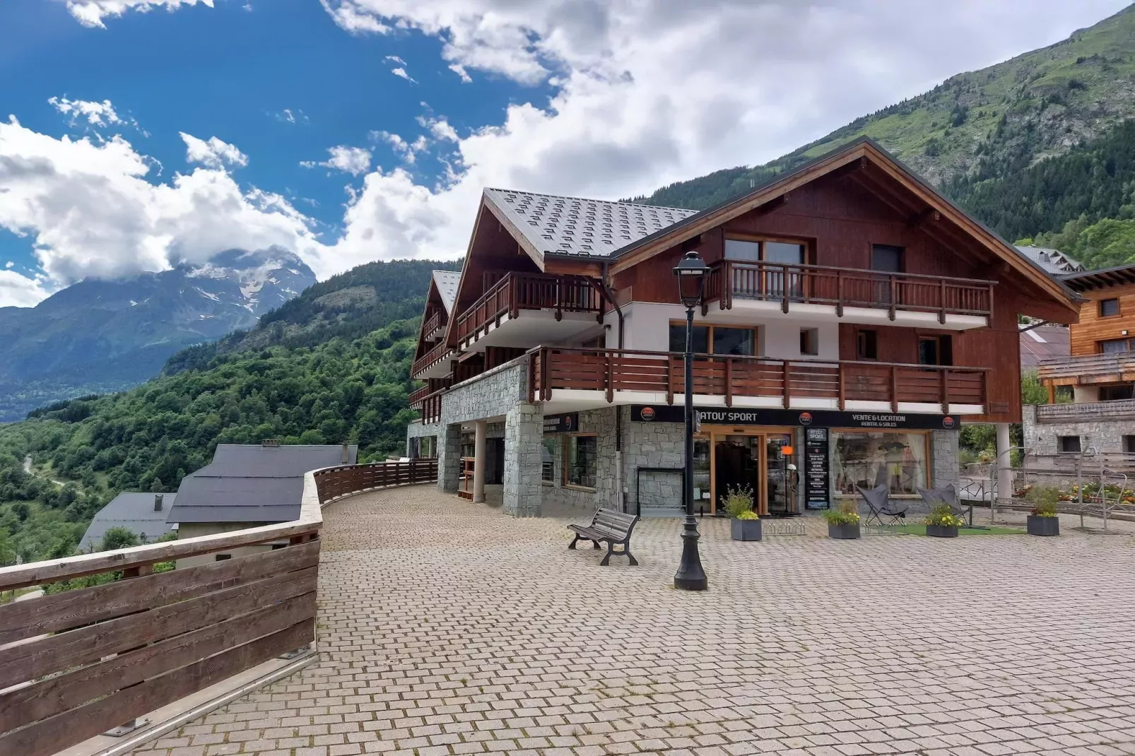 VAUJANY Le Saphir-A26S