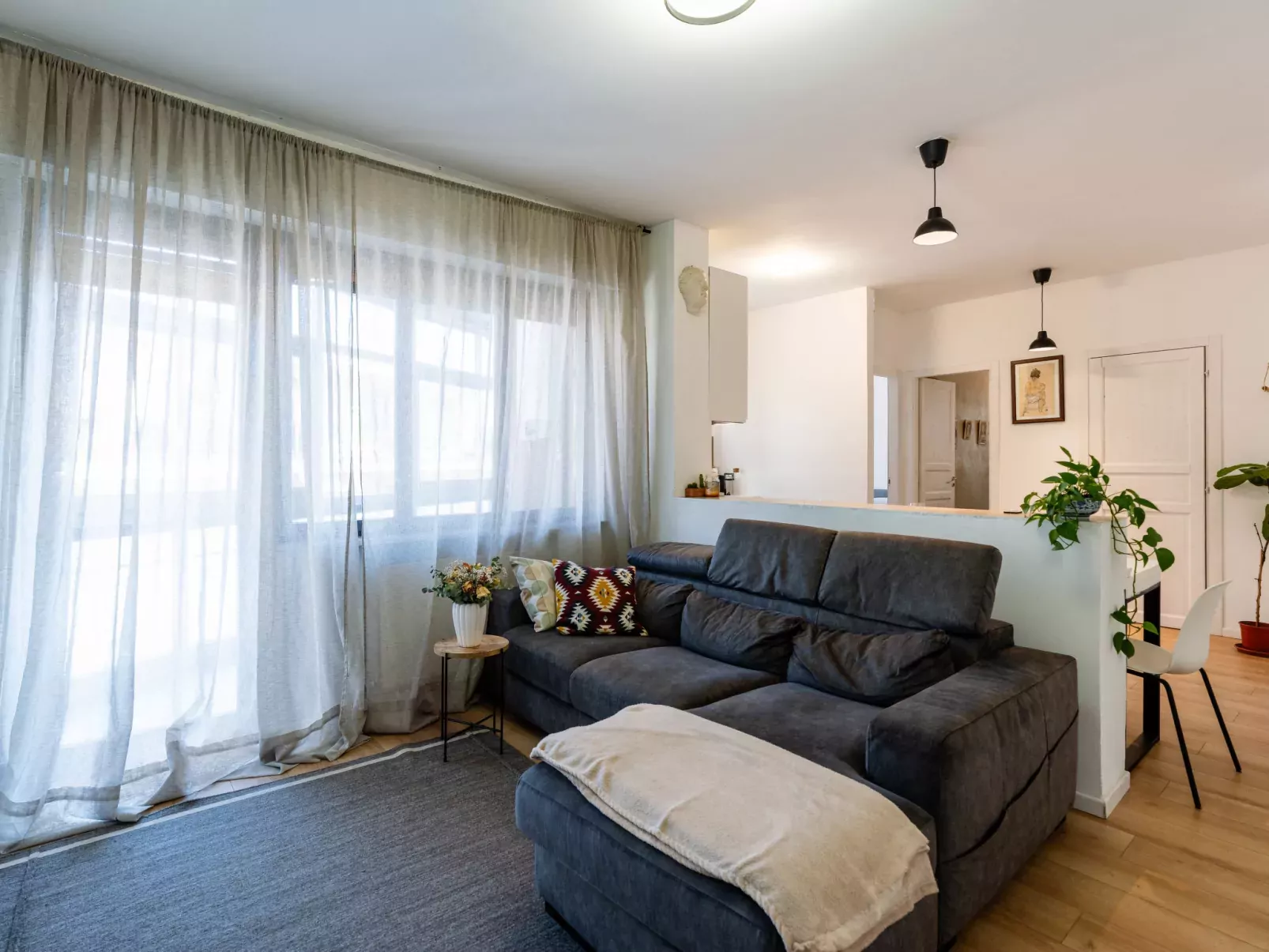 Seaview, Modern Apartment