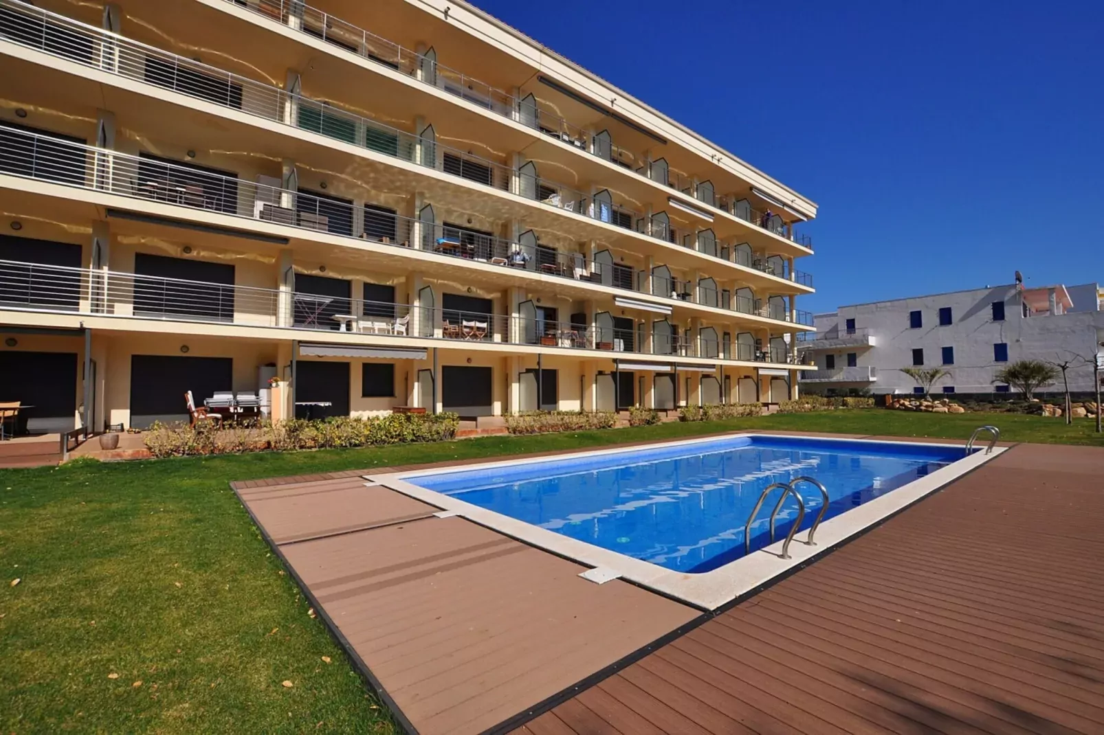 poolofhouse