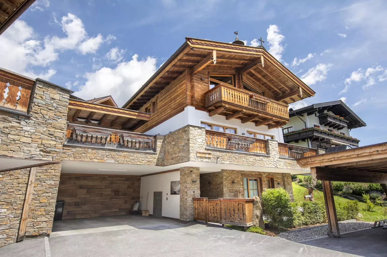 Nationalpark Chalet Weissspitze-Buitenkant zomer