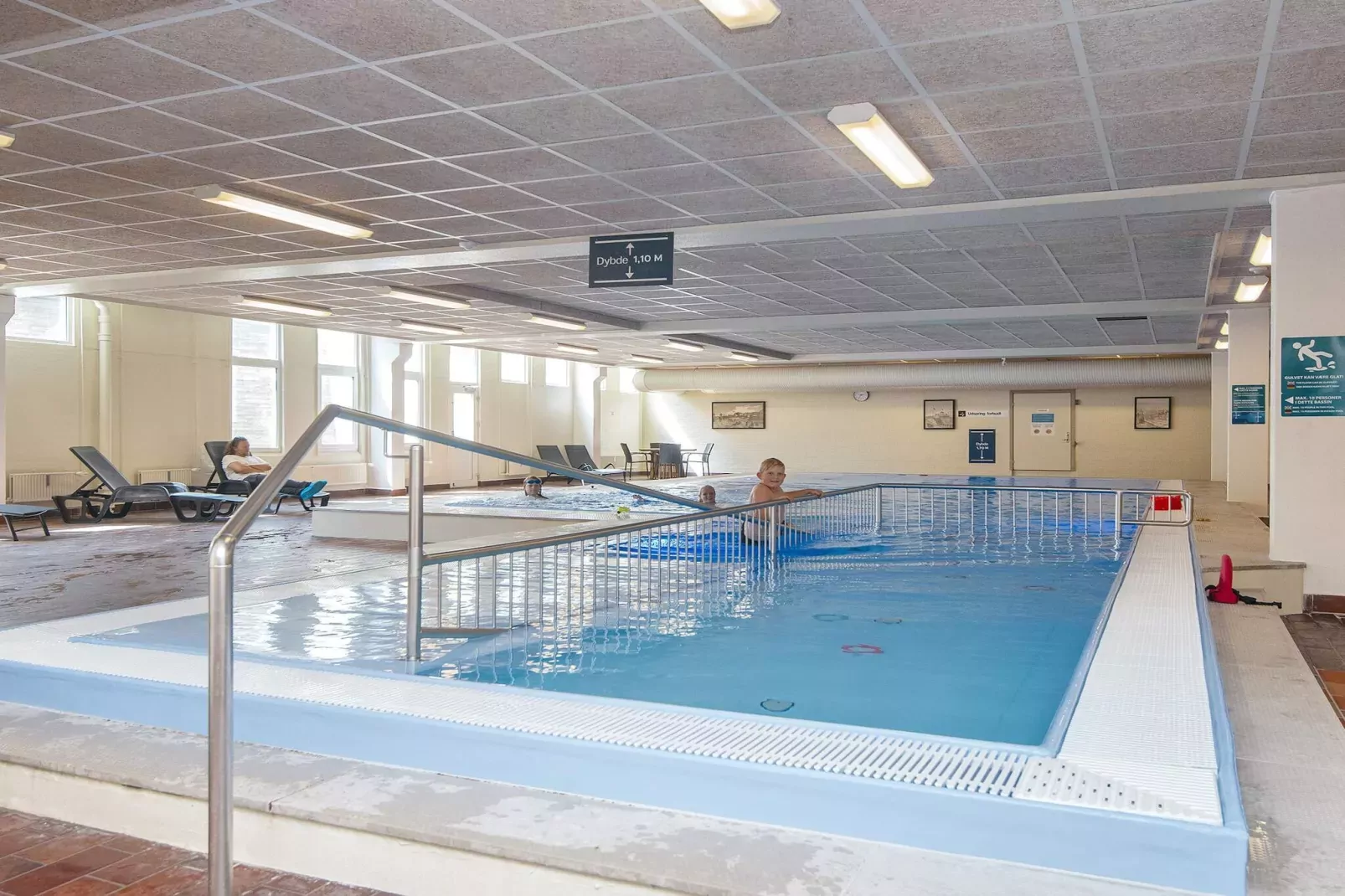 2 room south facing-Niet-getagd