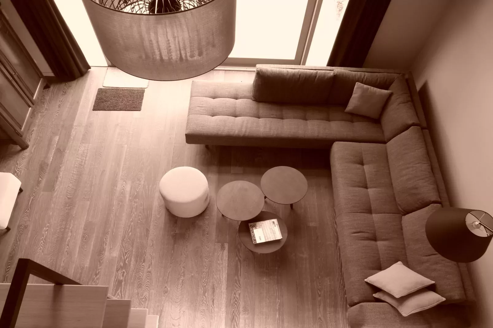 Prachtig ingericht vakantiehuis in Aalter met een grote tuin in een bosrijke omgeving-Woonkamer