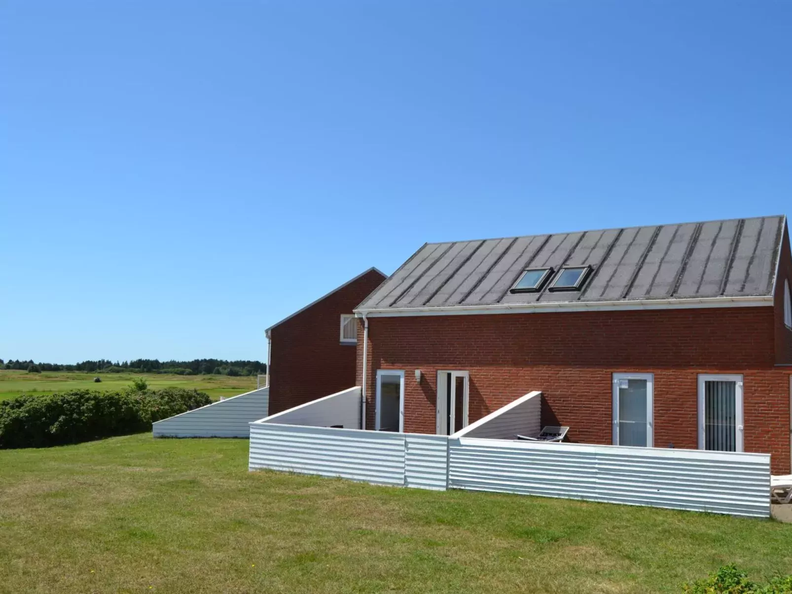 "Anelia" - 2.3km from the sea-Buiten