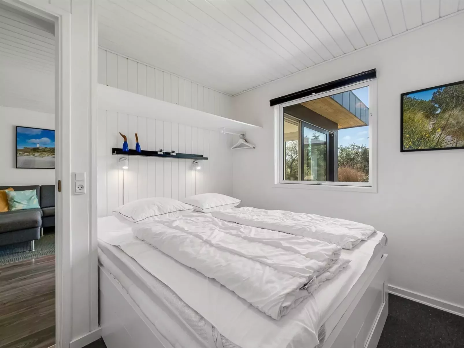 "Clemence" - 900m from the sea-Binnen