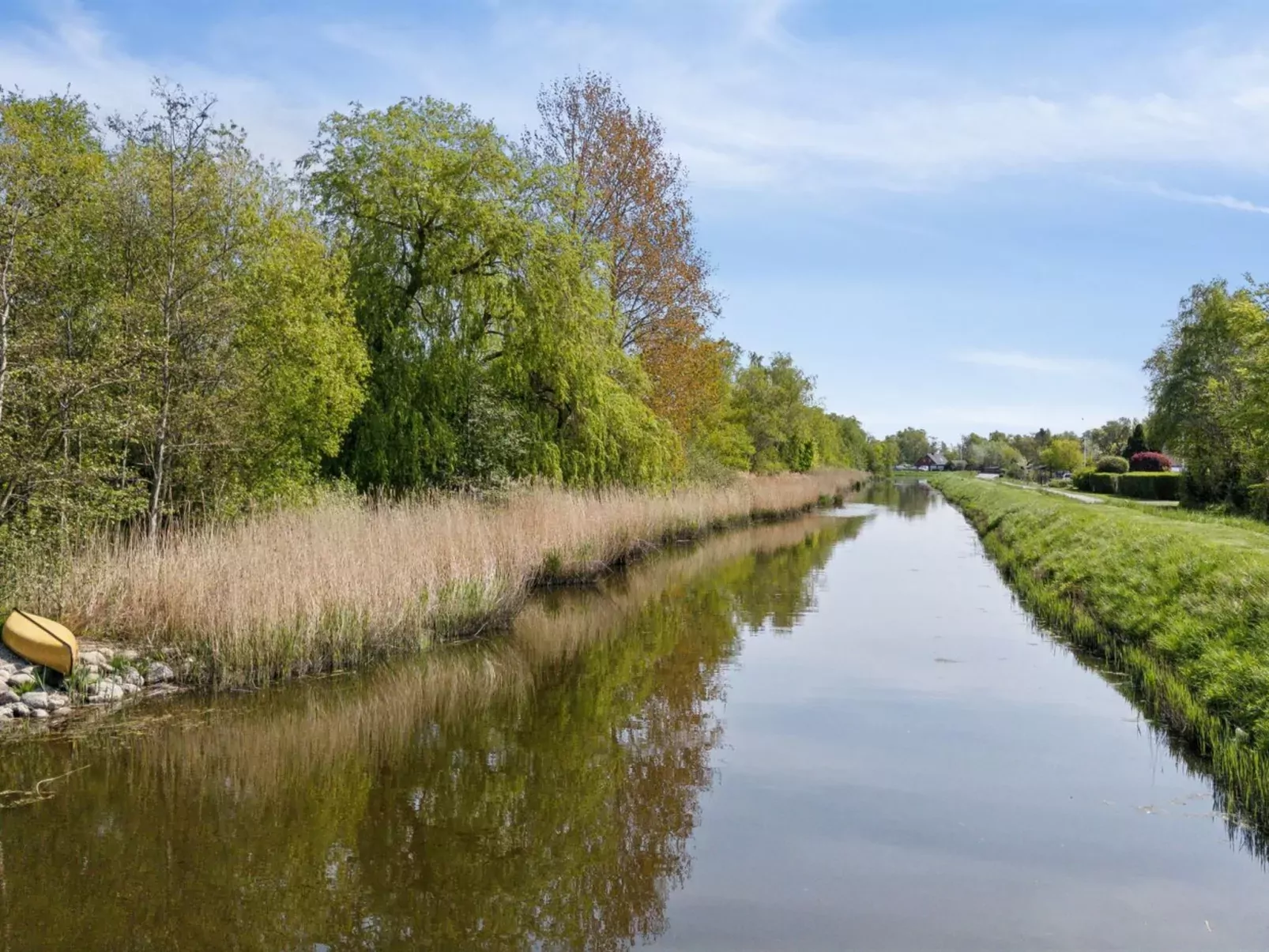 "Helda" - 300m to the inlet-Buiten